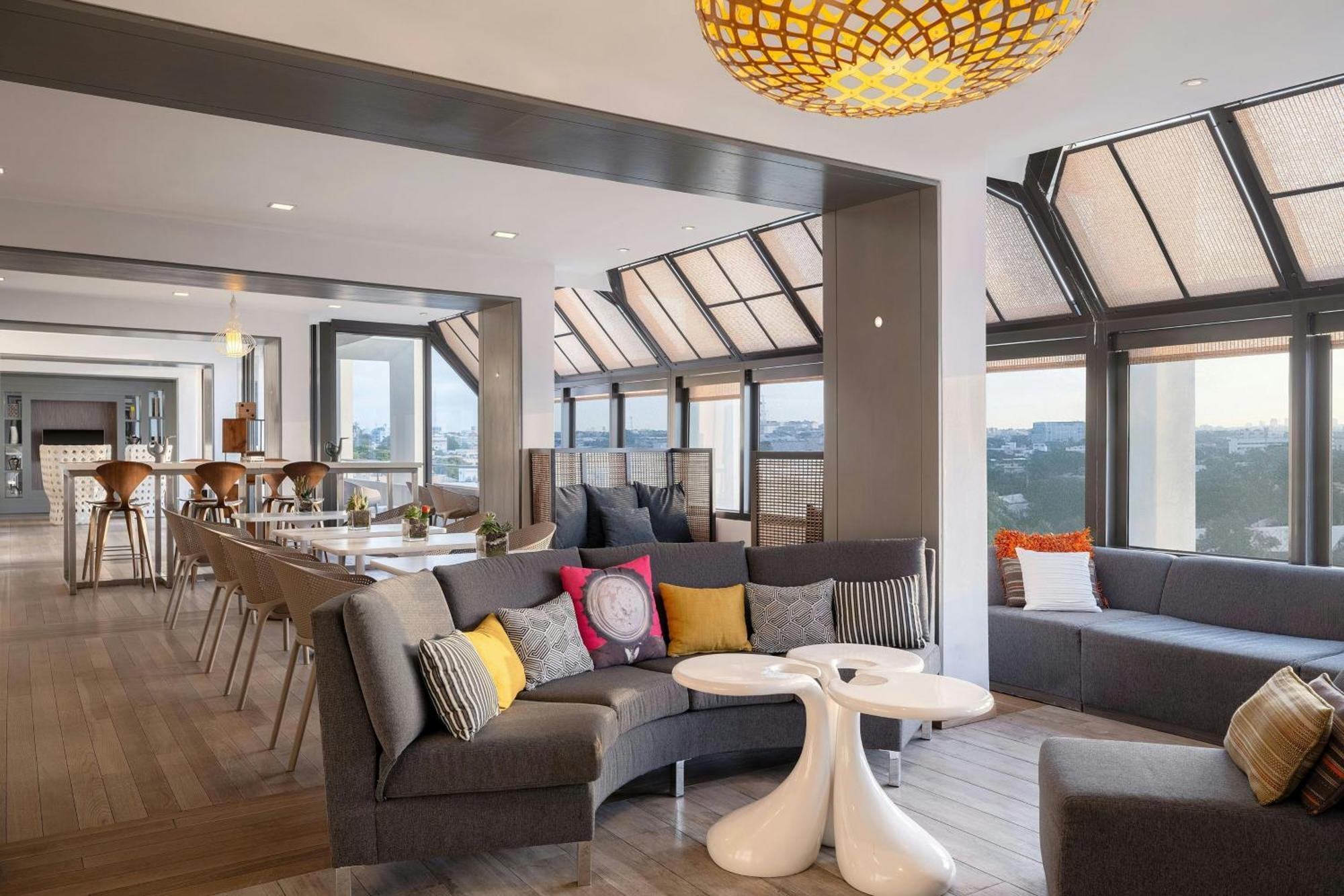 Club lounge access Guest room 1 King Bed Jaragua Tower